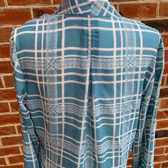 Cabi Windowpane wrap blouse Style 3068 - Picture 11 of 14